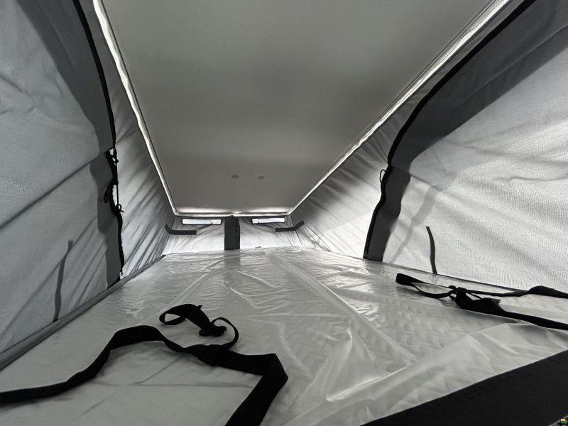 Adria Twin 640 SGX 60Y PopTop DeLuxe