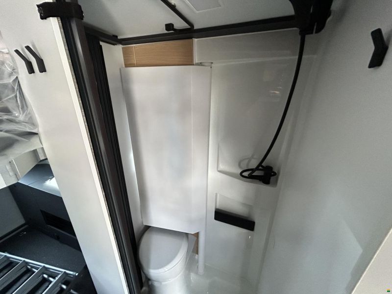 Adria Twin 640 SGX 60Y PopTop DeLuxe