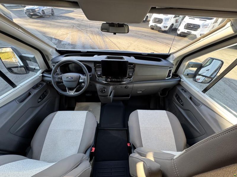 Challenger 250 Graphite Edition