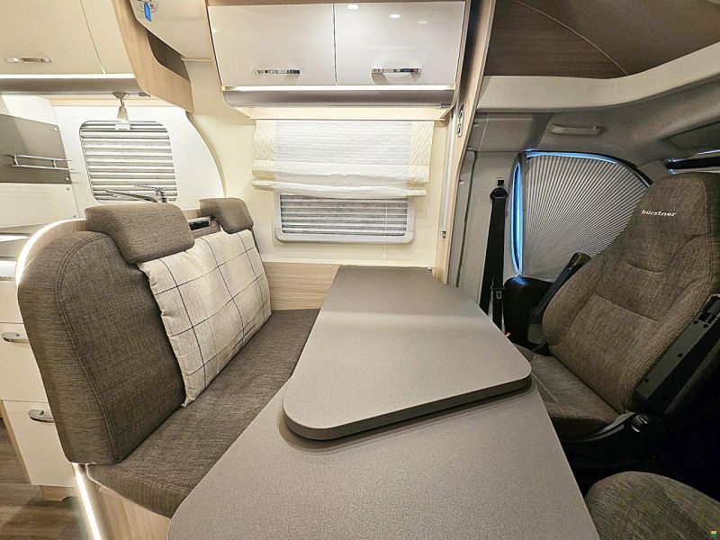 Bürstner Lyseo BT 690 G 2.3 MJ 150