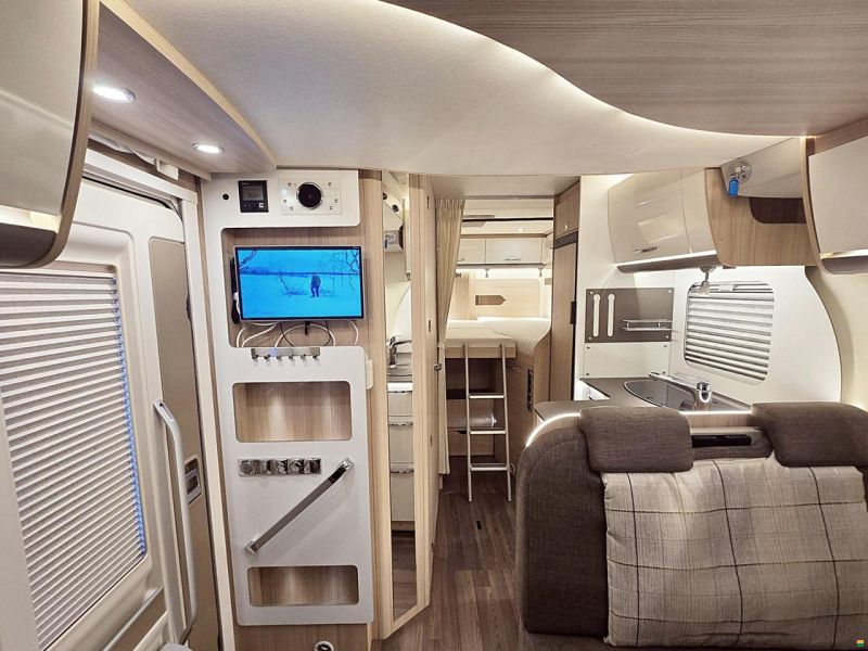 Bürstner Lyseo BT 690 G 2.3 MJ 150