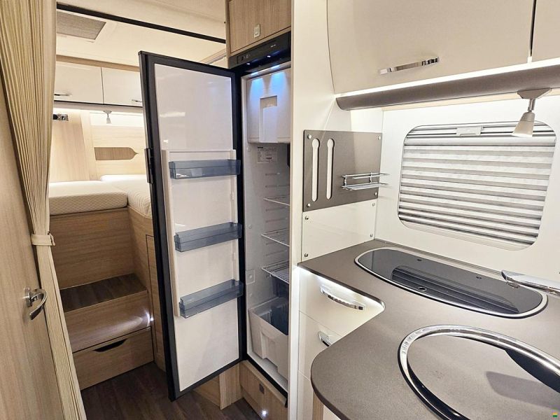 Bürstner Lyseo BT 690 G 2.3 MJ 150