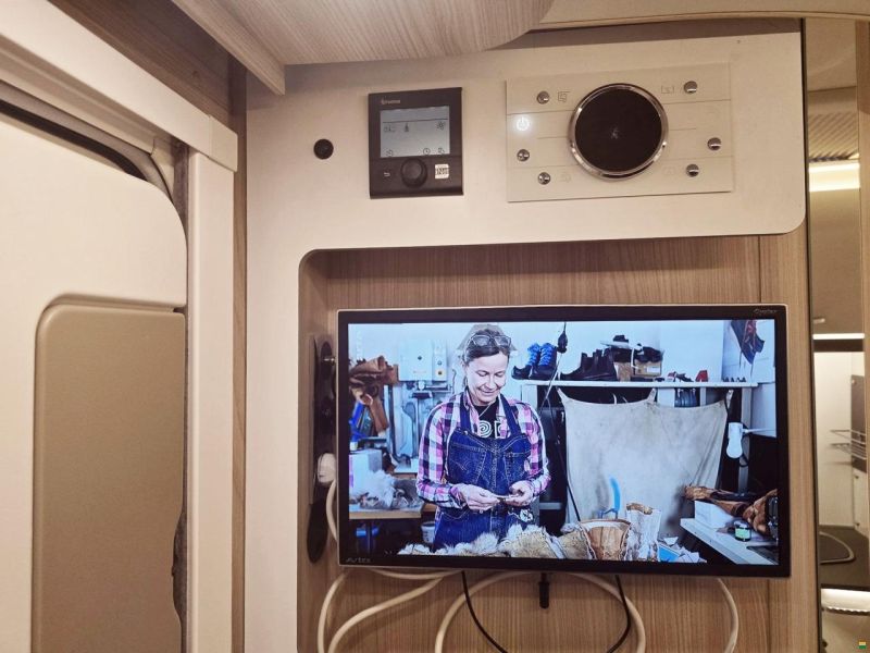 Bürstner Lyseo BT 690 G 2.3 MJ 150