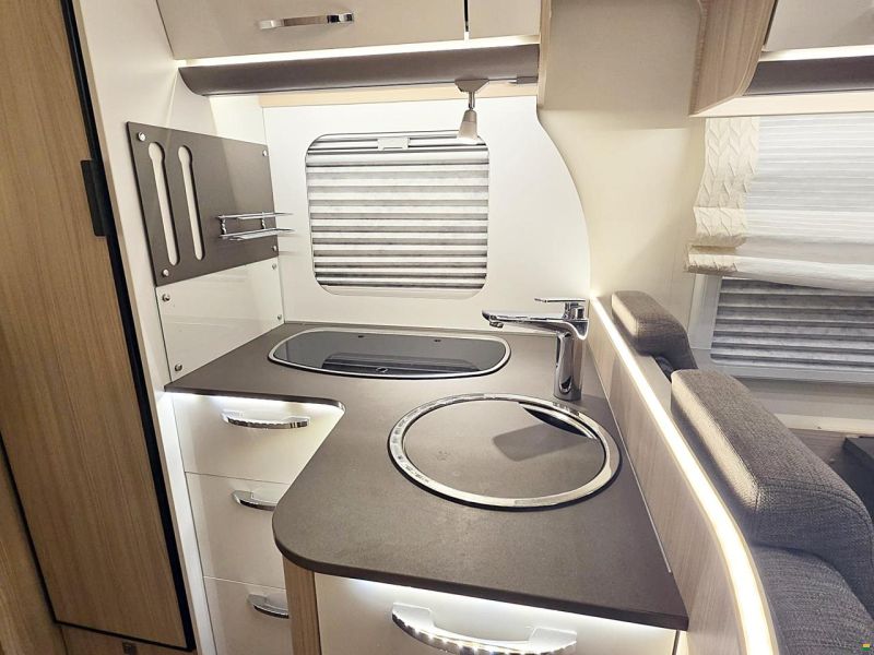 Bürstner Lyseo BT 690 G 2.3 MJ 150