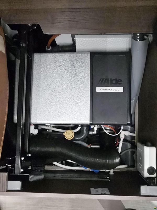 Adria Matrix 670 DL SUPREME 2.2 AUTOMAT 180MJ