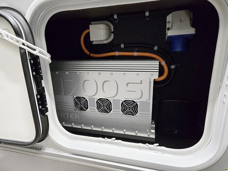 Adria Matrix 670 DL SUPREME 2.2 AUTOMAT 180MJ