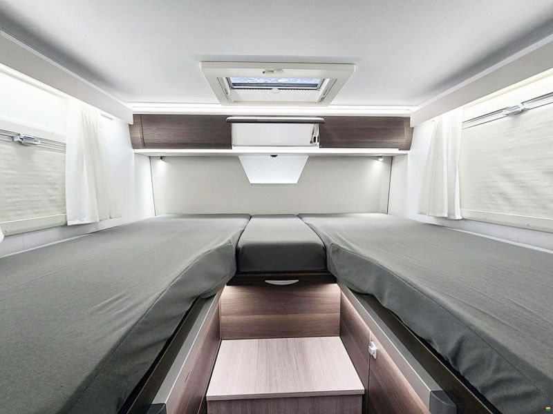 Adria Matrix 670 DL SUPREME 2.2 AUTOMAT 180MJ