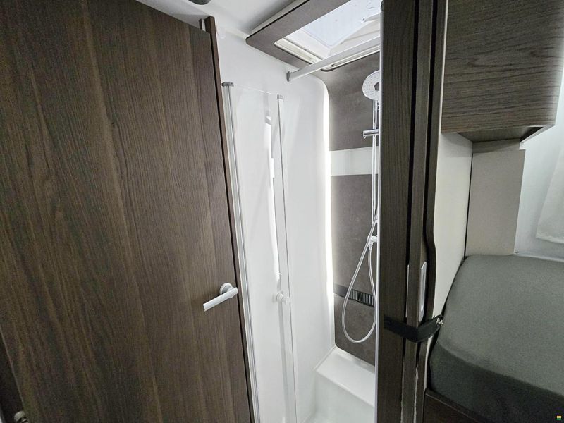 Adria Matrix 670 DL SUPREME 2.2 AUTOMAT 180MJ