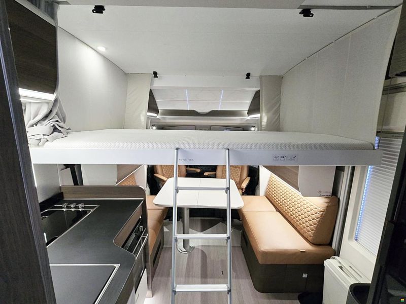 Adria Matrix 670 DL SUPREME 2.2 AUTOMAT 180MJ