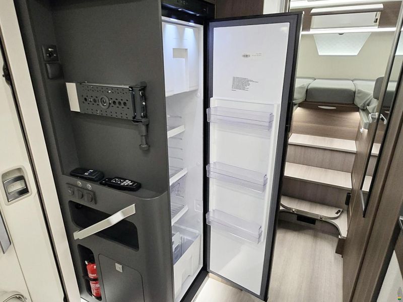 Adria Matrix 670 DL SUPREME 2.2 AUTOMAT 180MJ