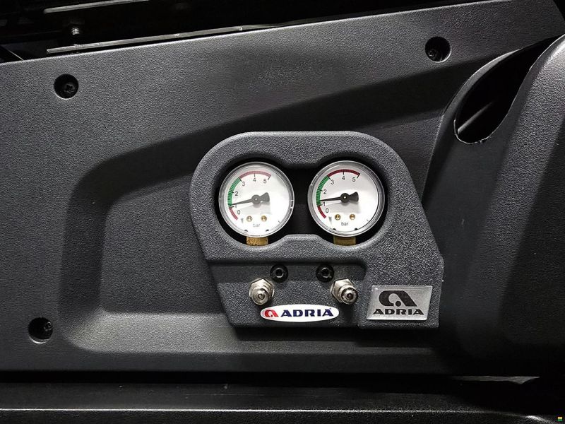 Adria Matrix 670 DL SUPREME 2.2 AUTOMAT 180MJ