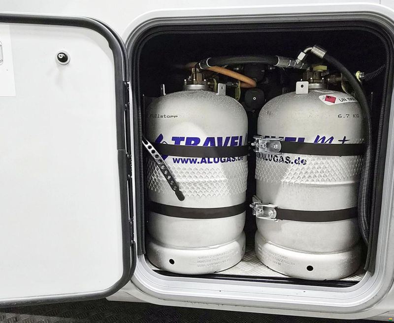 Adria Matrix 670 DL SUPREME 2.2 AUTOMAT 180MJ