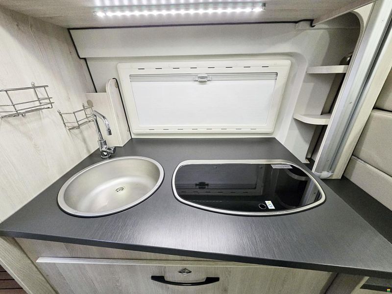 Karmann DEXTER 595 2.3 H3 MJ 150