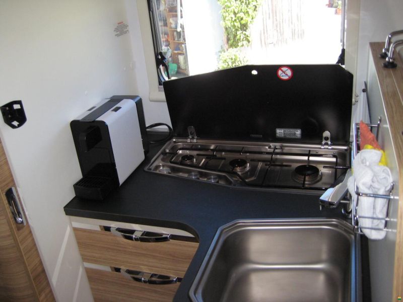 Adria Matrix Axess M 600 sC