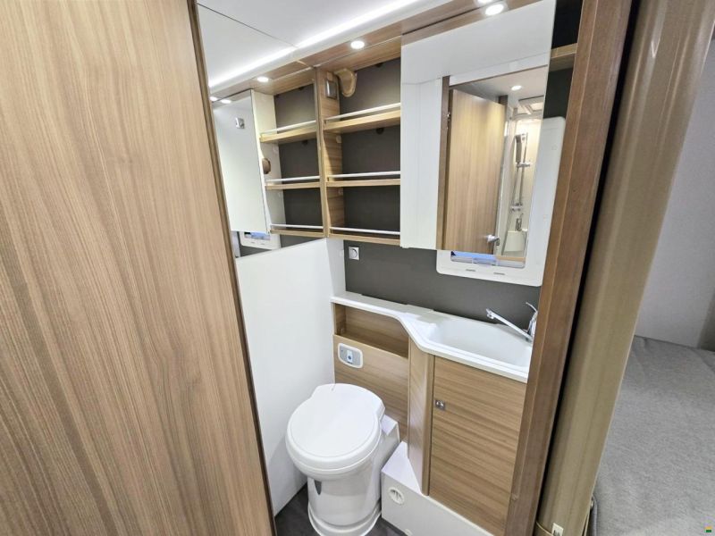 Adria MATRIX M67 SL AXESS 2.0 HDI