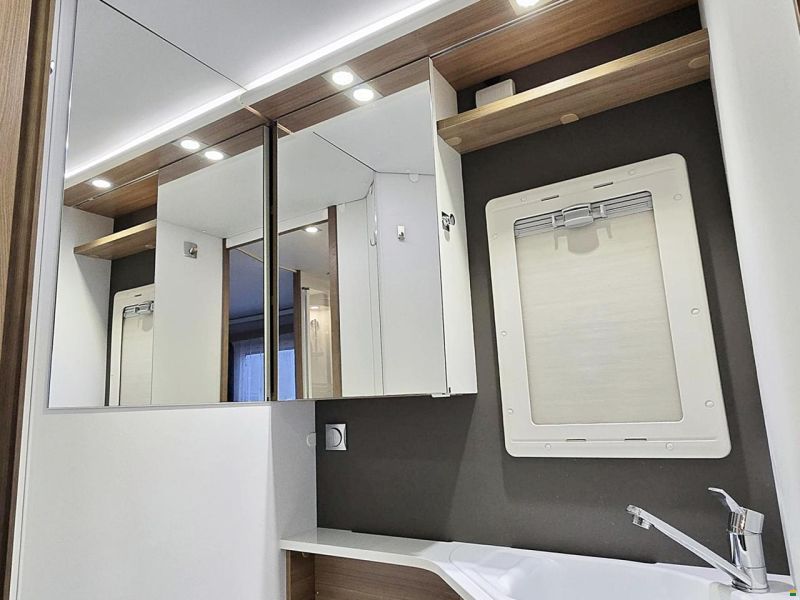 Adria MATRIX M67 SL AXESS 2.0 HDI