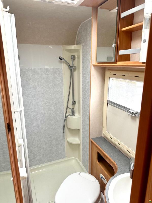 Adria FIAT **2.8JTD 130PS CORAL 650 SP**