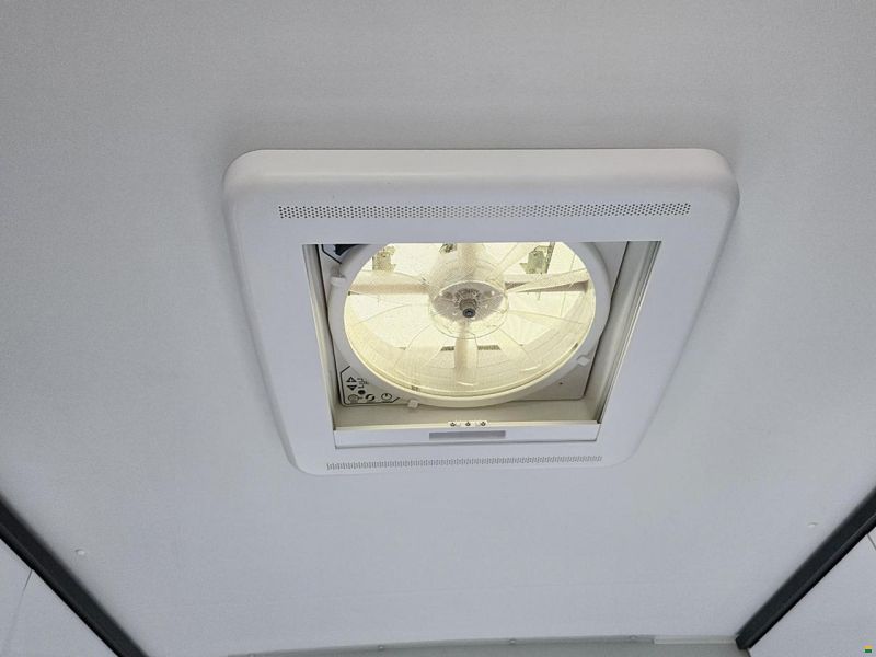 Adria TWIN 640 SGX SUPREME AUTOMAT 160MJ