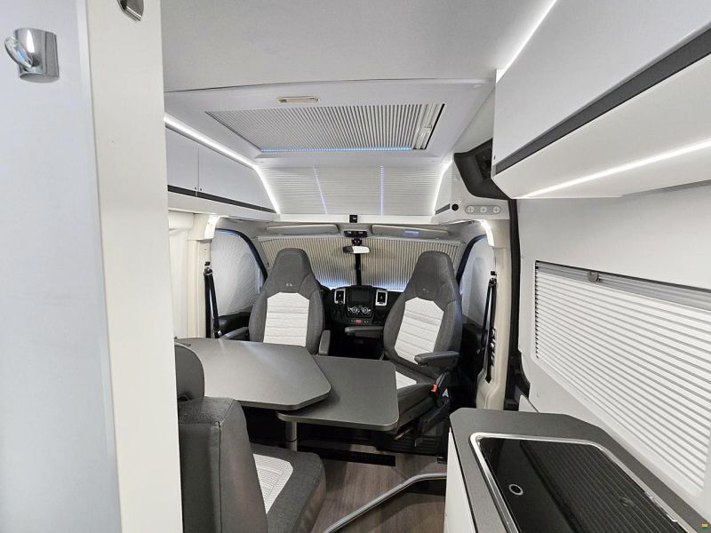 Adria TWIN 640 SGX SUPREME AUTOMAT 160MJ