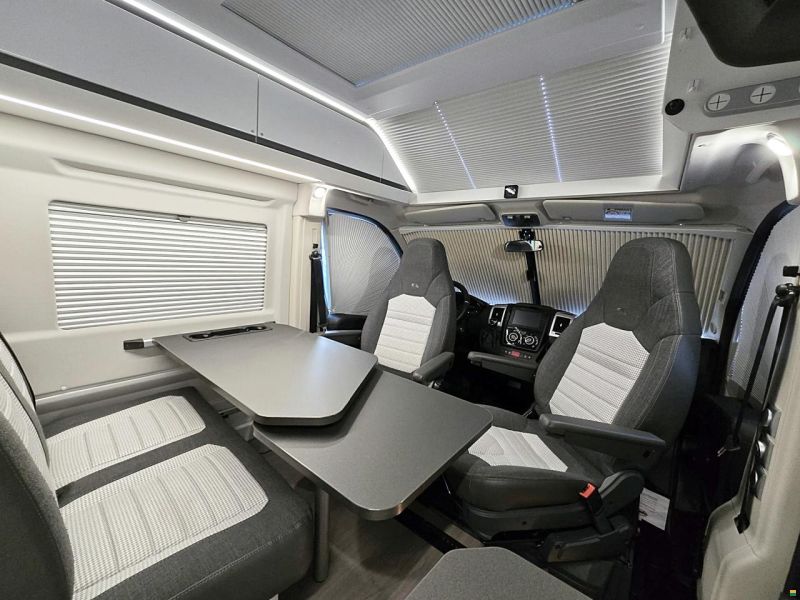 Adria TWIN 640 SGX SUPREME AUTOMAT 160MJ