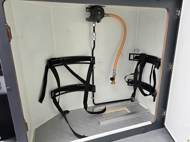 Adria TWIN 640 SGX SUPREME AUTOMAT 160MJ