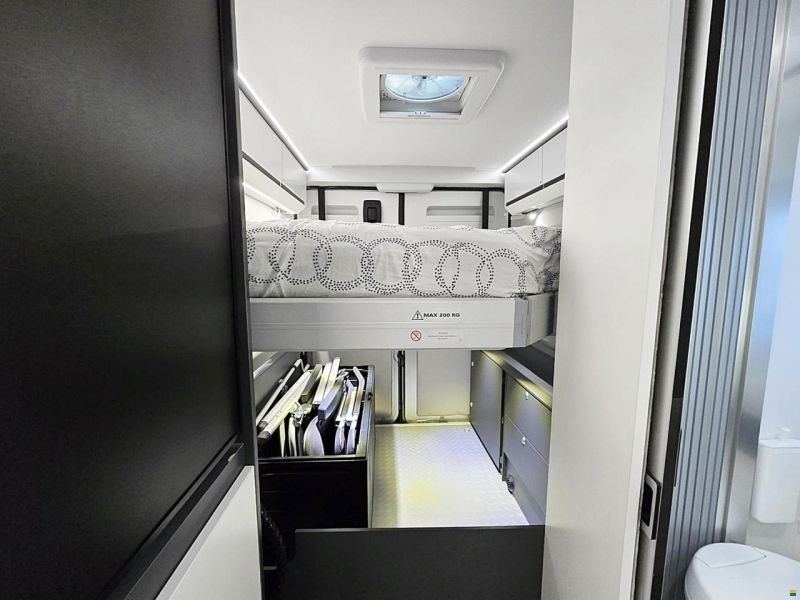 Adria TWIN 640 SGX SUPREME AUTOMAT 160MJ