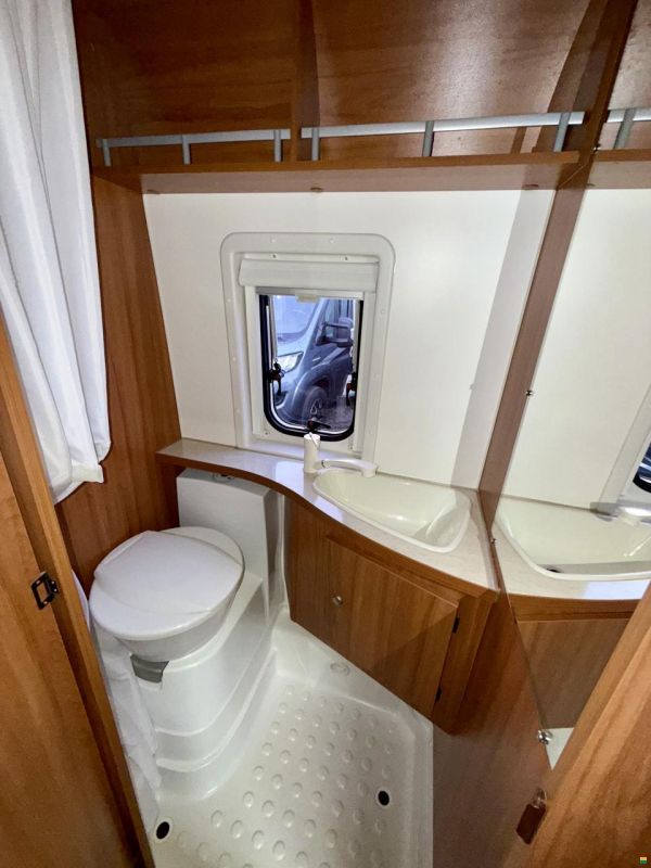 Weinsberg Camper - Freelife - 4 People