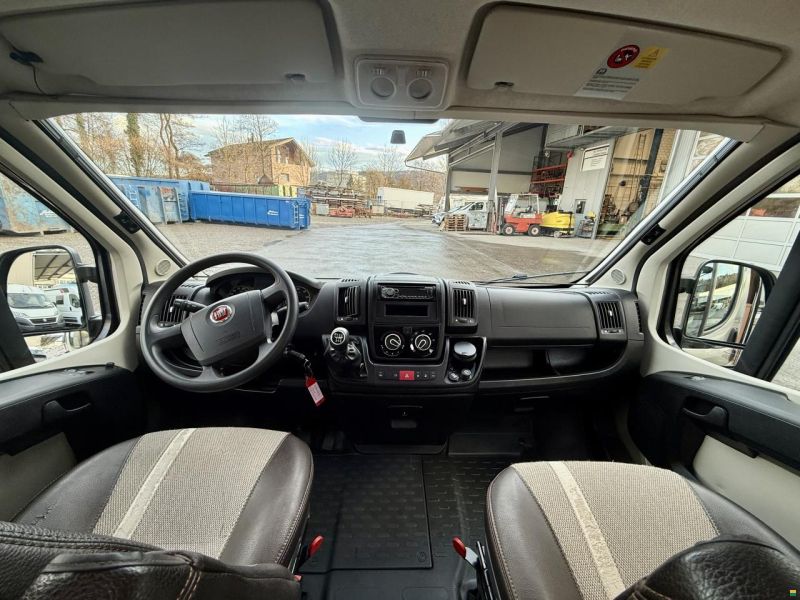 Weinsberg Camper - Freelife - 4 People