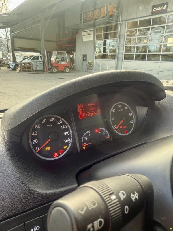 Sunlight T67 - Automatik - Hubbett