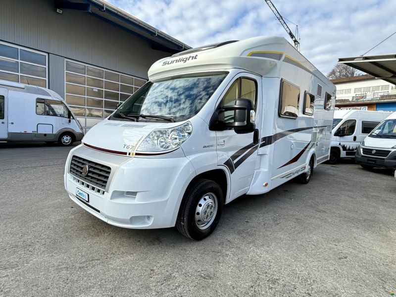 Sunlight T67 - Automatik - Hubbett