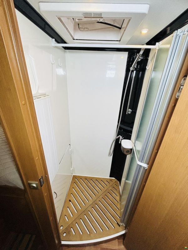 Niesmann-Bischoff Arto 79LE