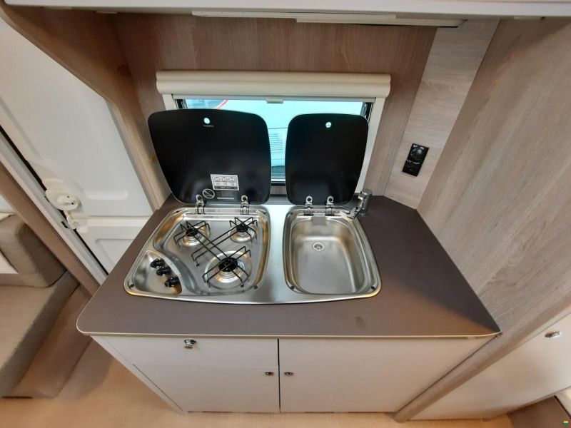 Bürstner Premio Life 415 TK