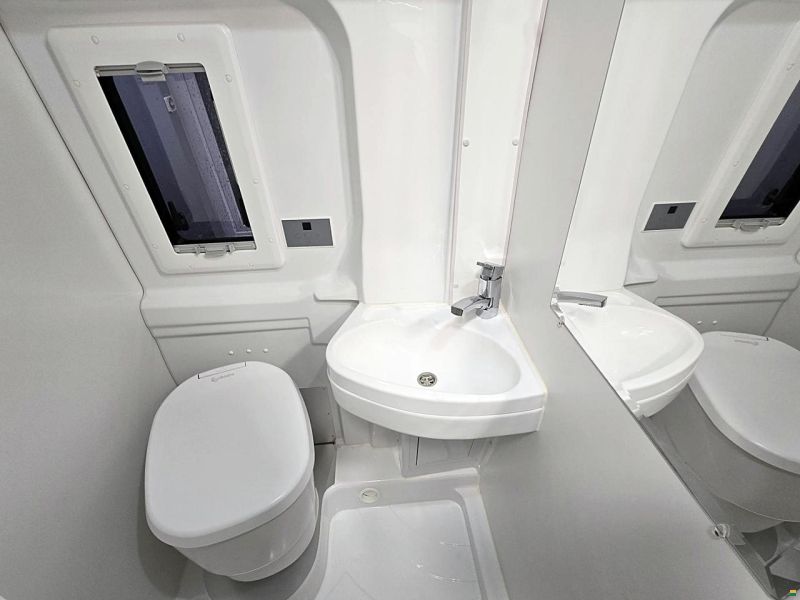 Clever Vans RUNNER 636 AUFSTELLDACH 2.2 HDI