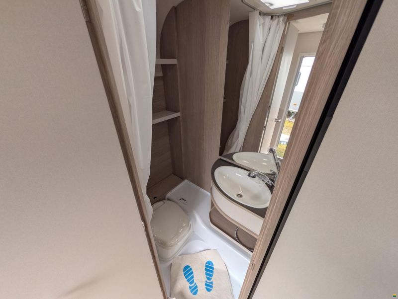 Bürstner Premio Life 425 TS