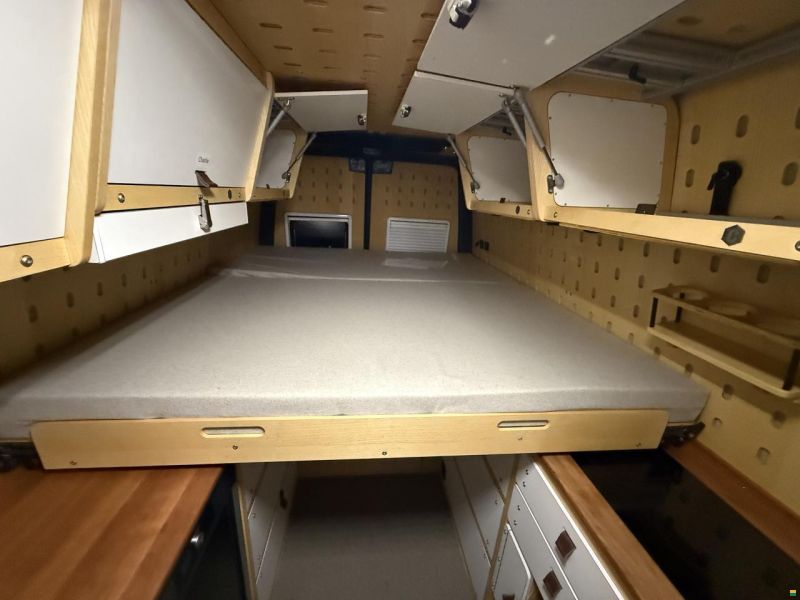 Mercedes Benz Sprinter