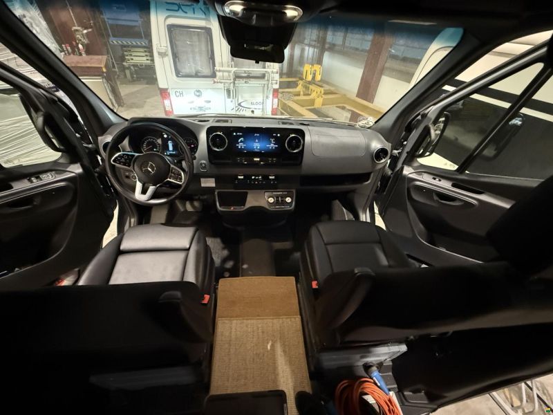 Mercedes Benz Sprinter