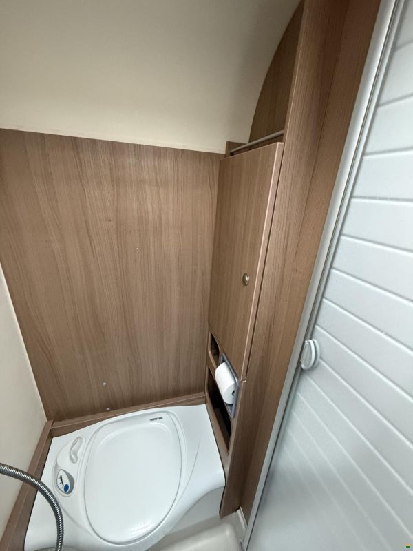 Bürstner Averso fifty 465TS