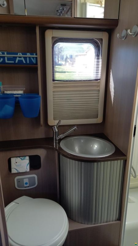 Adria Matrix Supreme 687 SL