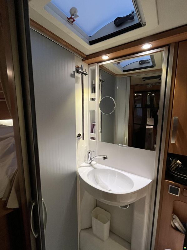 HYMER Exsis-I 504
