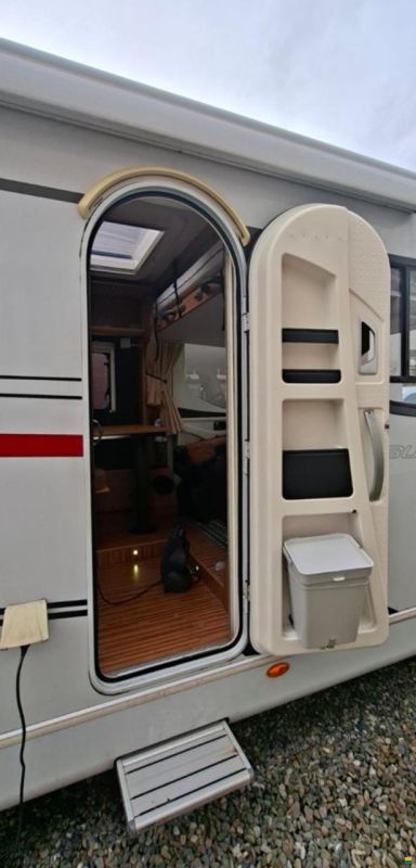 Dethleffs 2010 Globebus i015