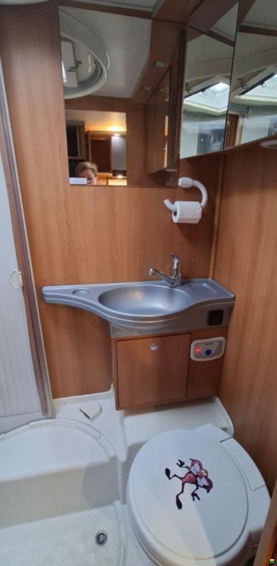 Dethleffs 2010 Globebus i015