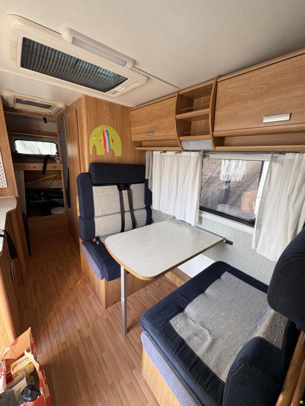 Ford Rimor Katamarano 7