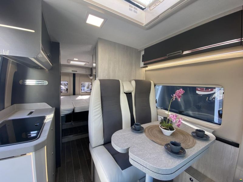 Roller Team Livingstone DUO Adv., Fiat 140PS Automat