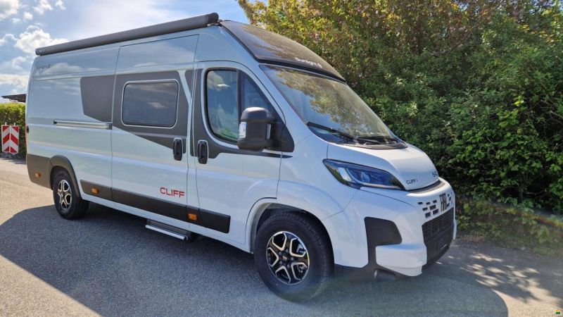 Sunlight Cliff X 640