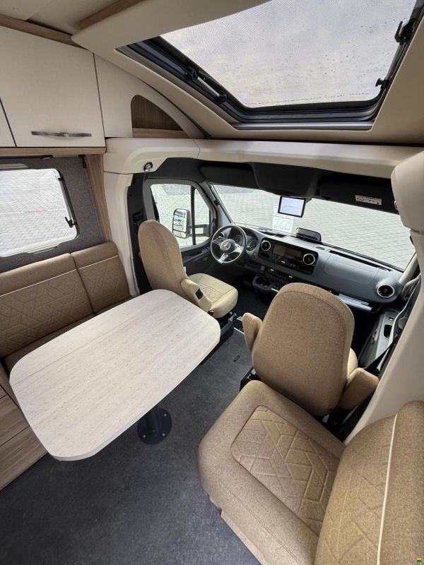 Eura Mobil Xtura XT 686 EF