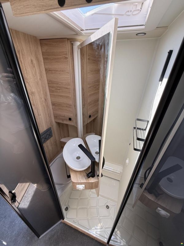 Eura Mobil Xtura XT 686 EF