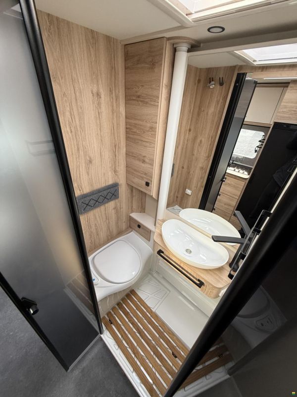 Eura Mobil Xtura XT 686 EF