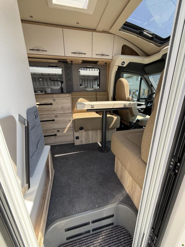 Eura Mobil Xtura XT 686 EF