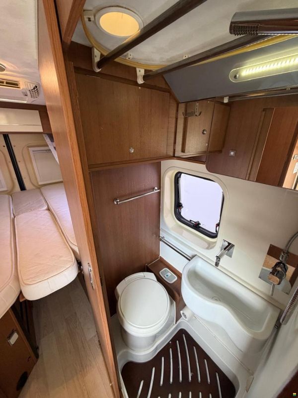 CI *KYROS TRIGANO*LÄNGSBETT*DIESEL-HEIZUNG*