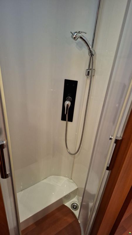 Carthago Chic C-Line 4.9L